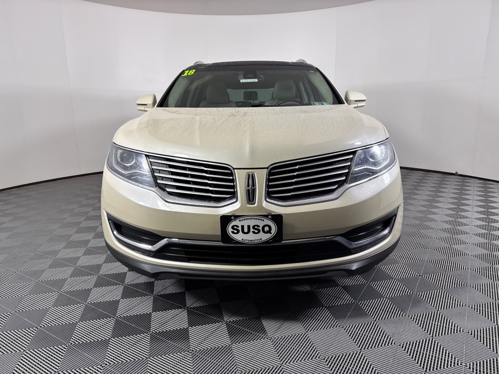 Used 2018 Ivory Pearl Metallic Tri-Coat Lincoln Reserve image 2