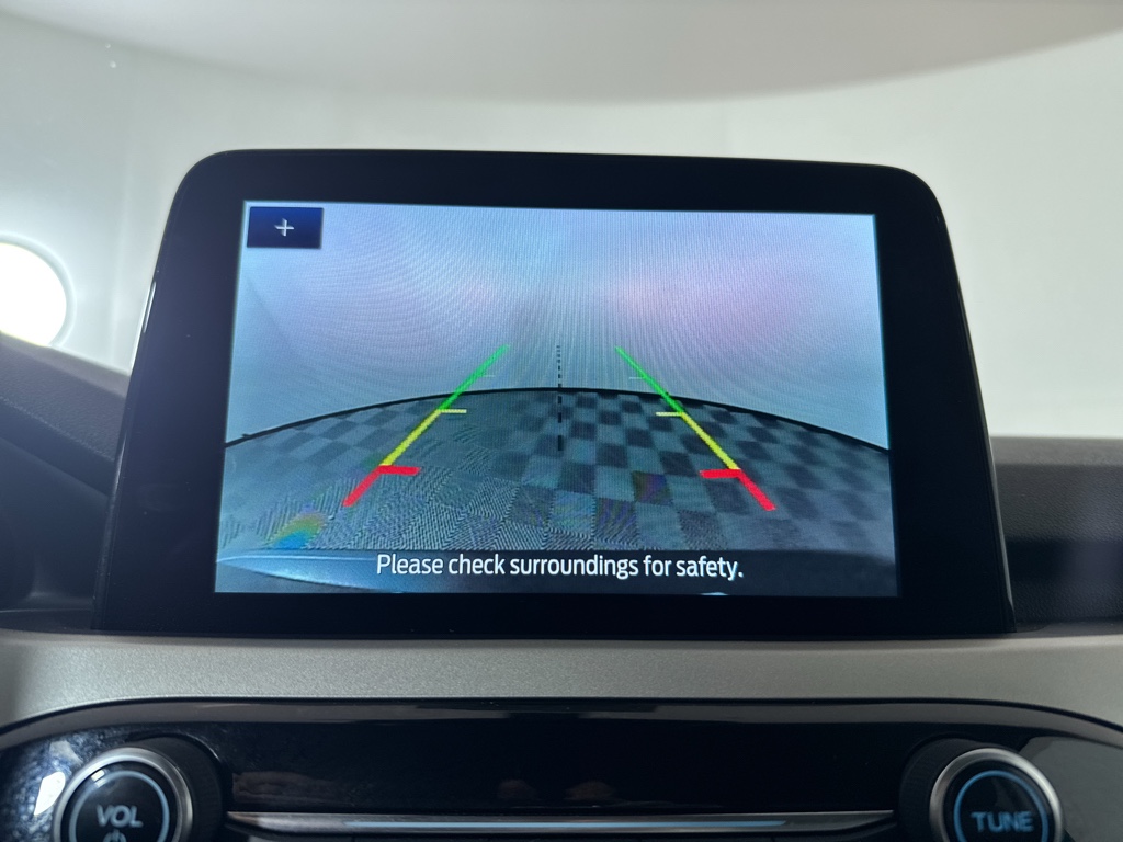 Used 2022 Carbonized Gray Metallic Ford SE Plug-In Hybrid image 17