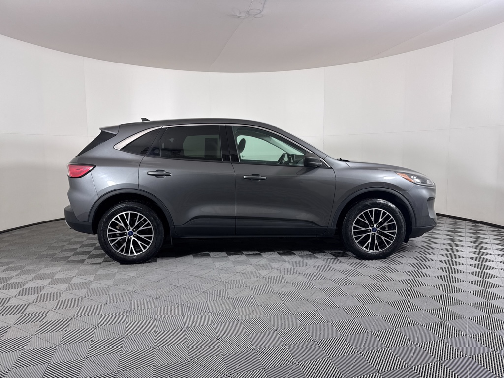 Used 2022 Carbonized Gray Metallic Ford SE Plug-In Hybrid image 15
