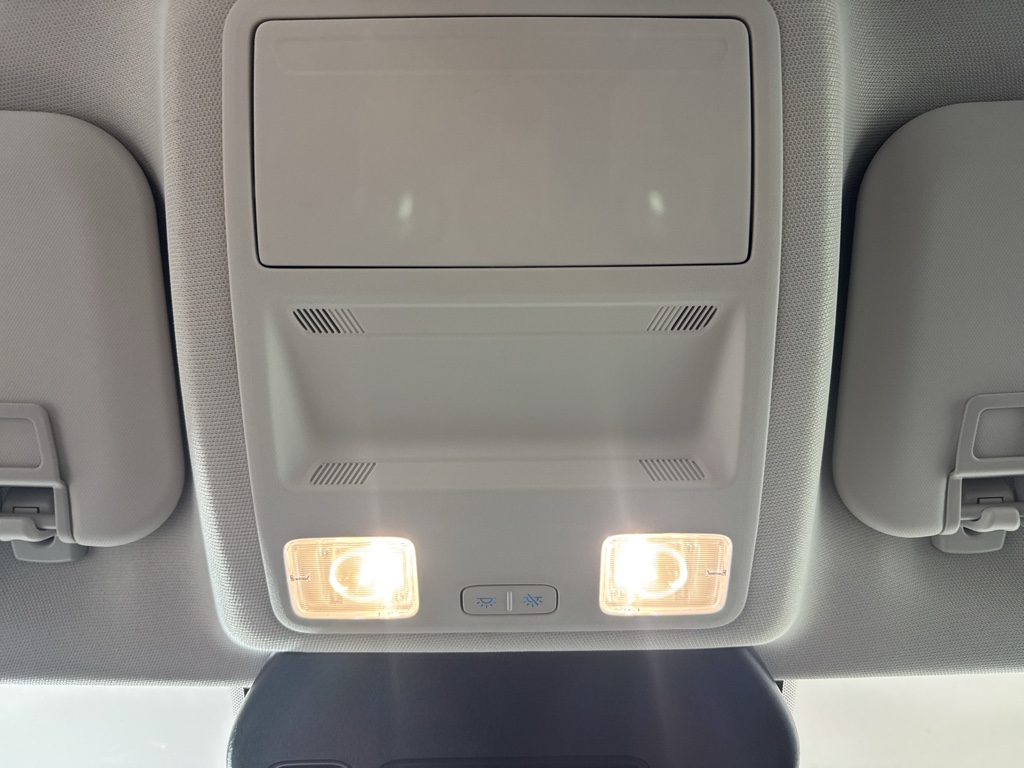 Used 2022 Carbonized Gray Metallic Ford SE Plug-In Hybrid image 29