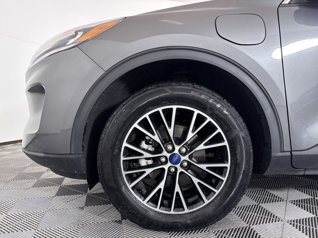Used 2022 Carbonized Gray Metallic Ford SE Plug-In Hybrid image 21
