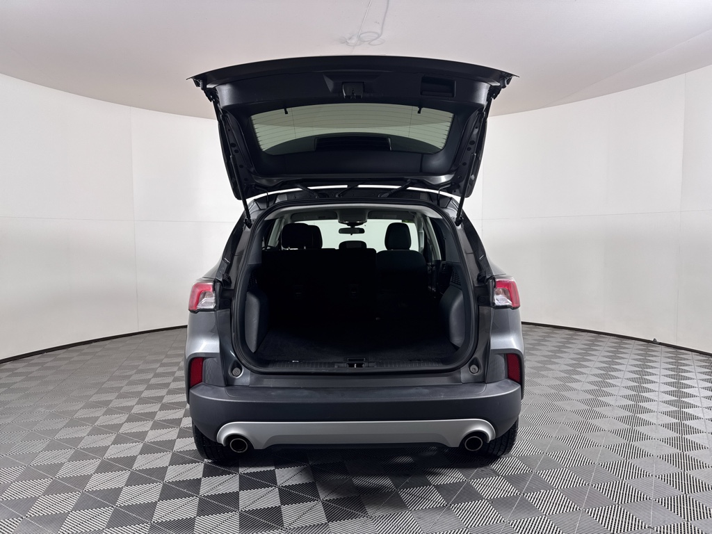 Used 2022 Carbonized Gray Metallic Ford SE Plug-In Hybrid image 9