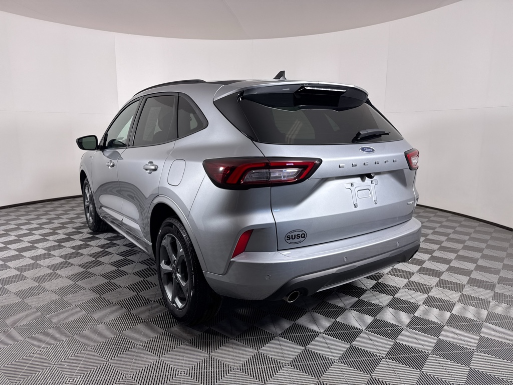 Used 2024 Iconic Silver Metallic Ford ST-Line image 18