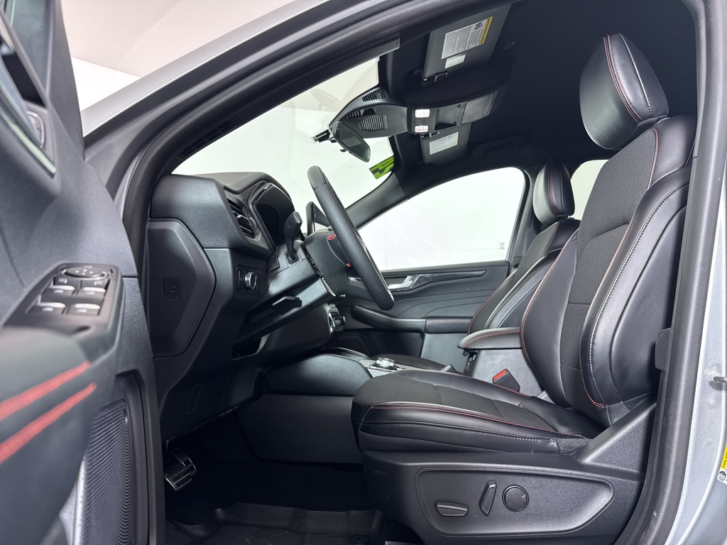 Used 2024 Iconic Silver Metallic Ford ST-Line image 6