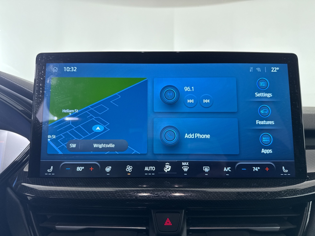 Used 2024 Iconic Silver Metallic Ford ST-Line image 14