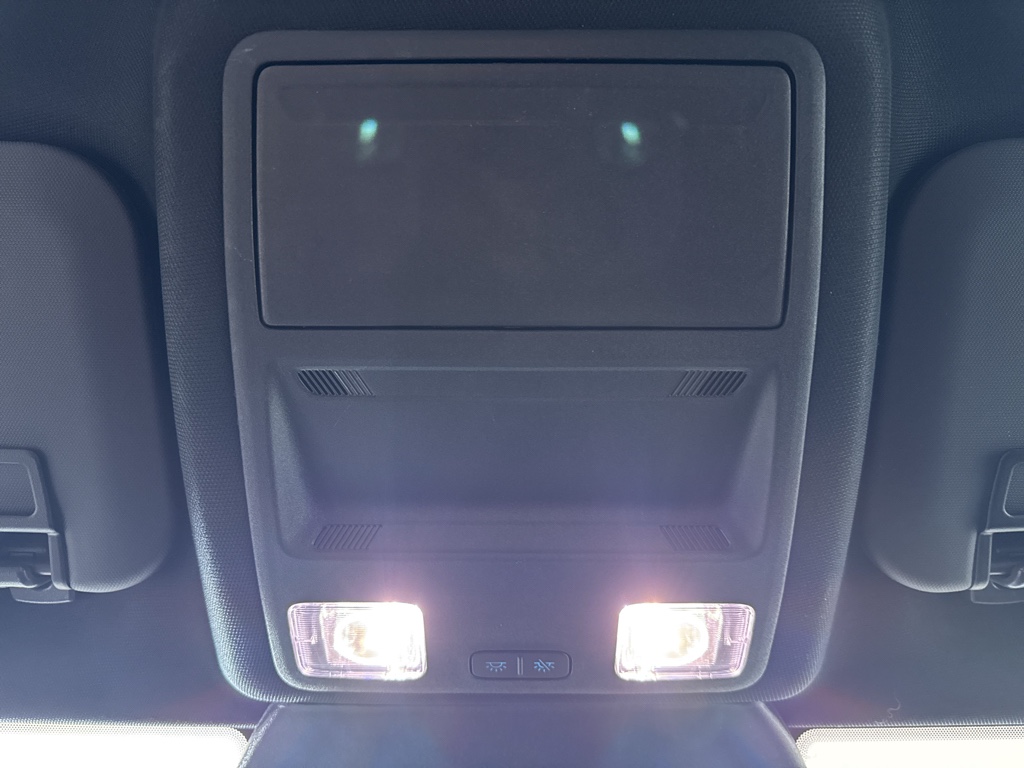 Used 2024 Iconic Silver Metallic Ford ST-Line image 29