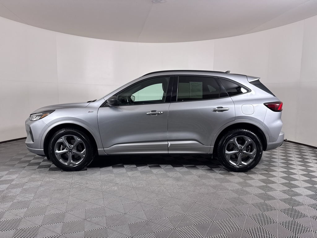 Used 2024 Iconic Silver Metallic Ford ST-Line image 12