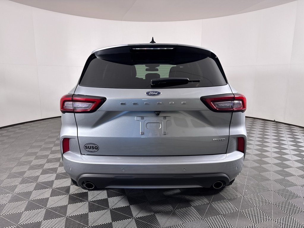 Used 2024 Iconic Silver Metallic Ford ST-Line image 10