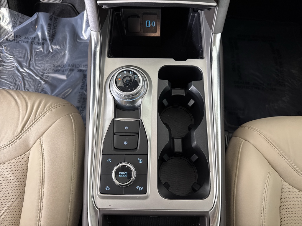 Used 2023 Rapid Red Metallic Tinted Clearcoat Ford Platinum image 22