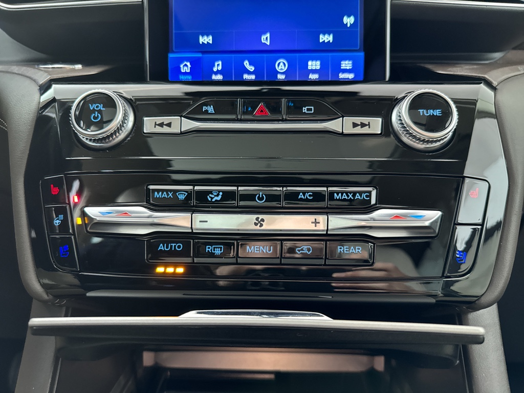 Used 2023 Rapid Red Metallic Tinted Clearcoat Ford Platinum image 23