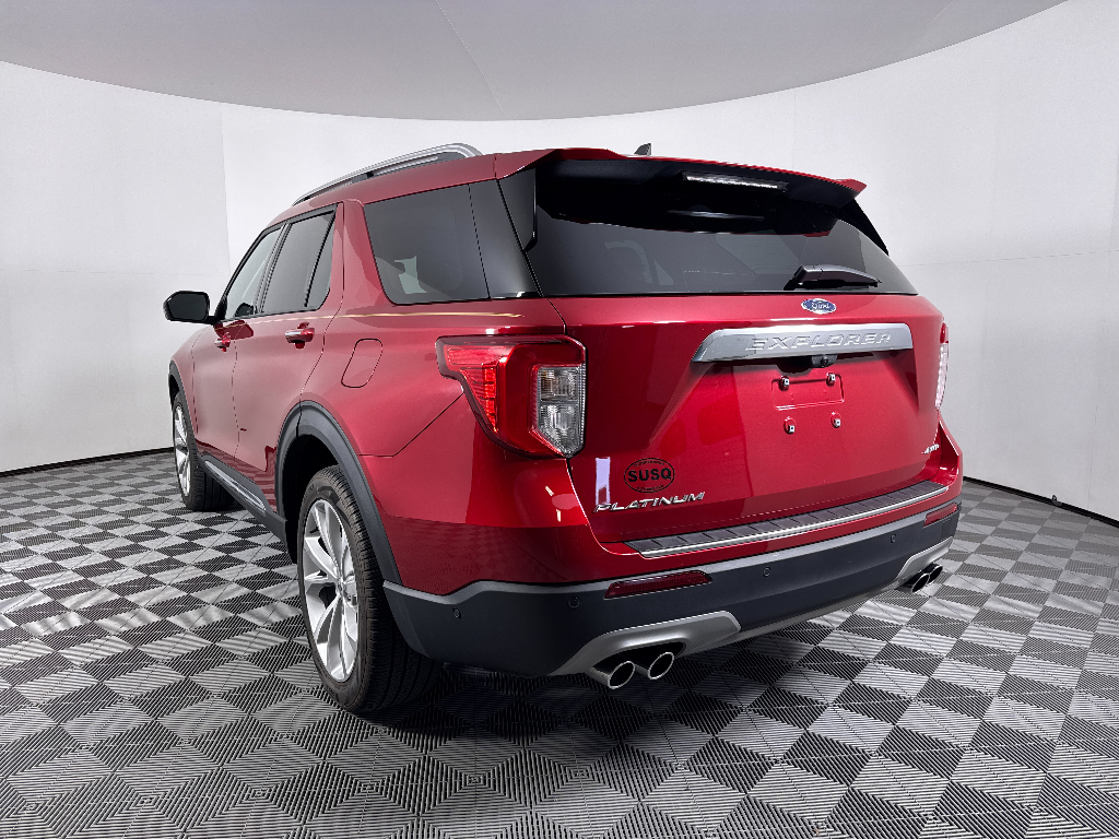 Used 2023 Rapid Red Metallic Tinted Clearcoat Ford Platinum image 18