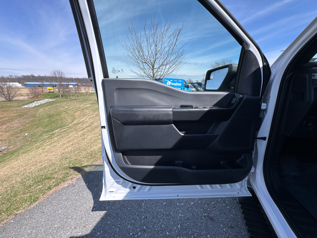 Used 2022 Oxford White Ford XL image 28