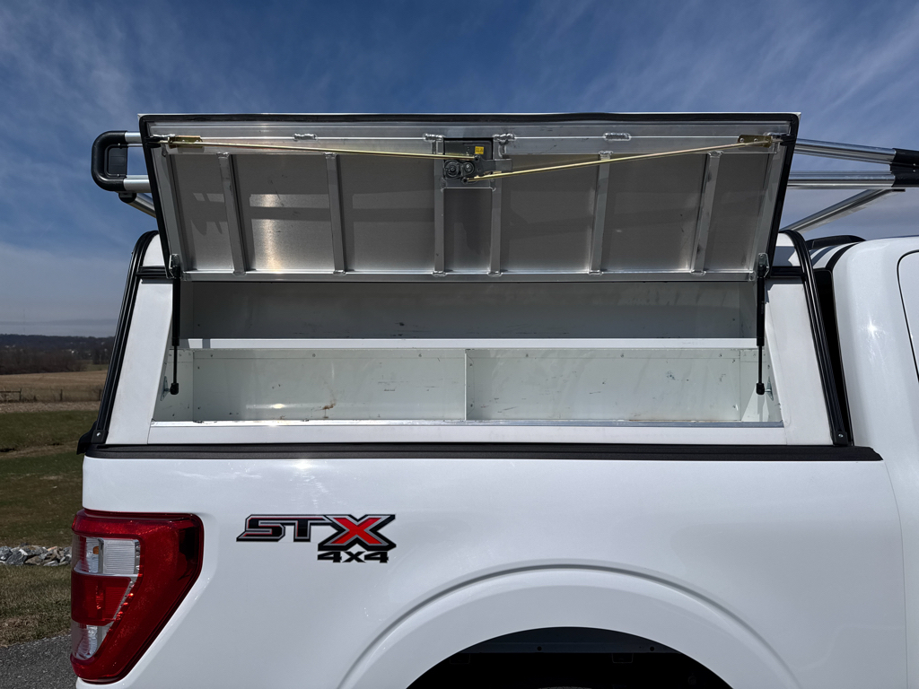 Used 2022 Oxford White Ford XL image 18