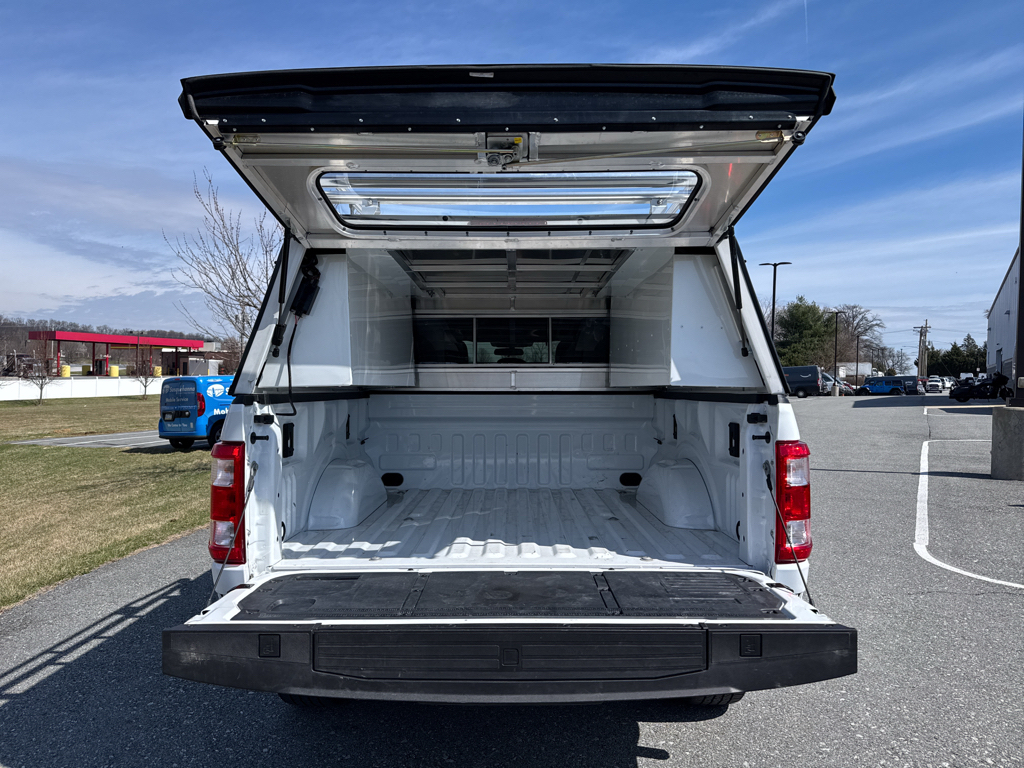 Used 2022 Oxford White Ford XL image 9