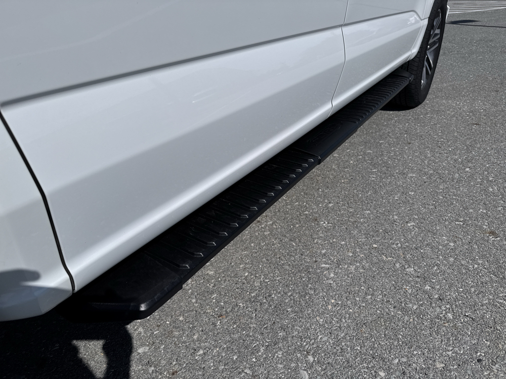 Used 2022 Oxford White Ford XL image 27