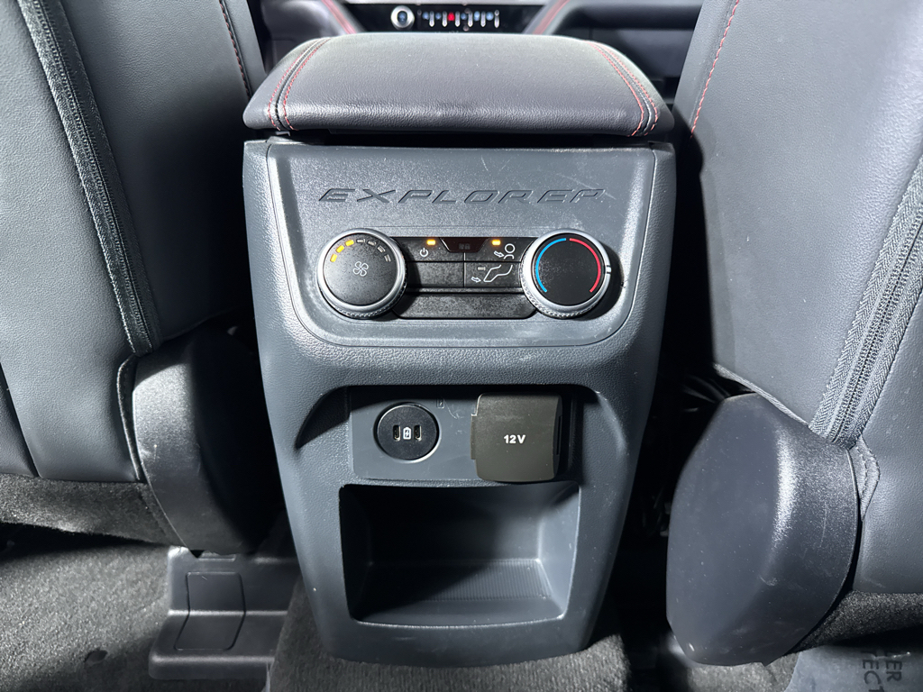 Used 2025 Rapid Red Metallic Tinted Clearcoat Ford ST-Line image 24