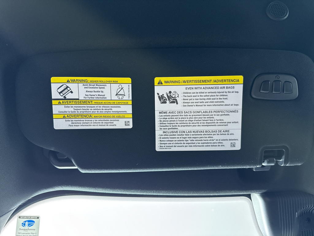 Used 2025 Rapid Red Metallic Tinted Clearcoat Ford ST-Line image 31