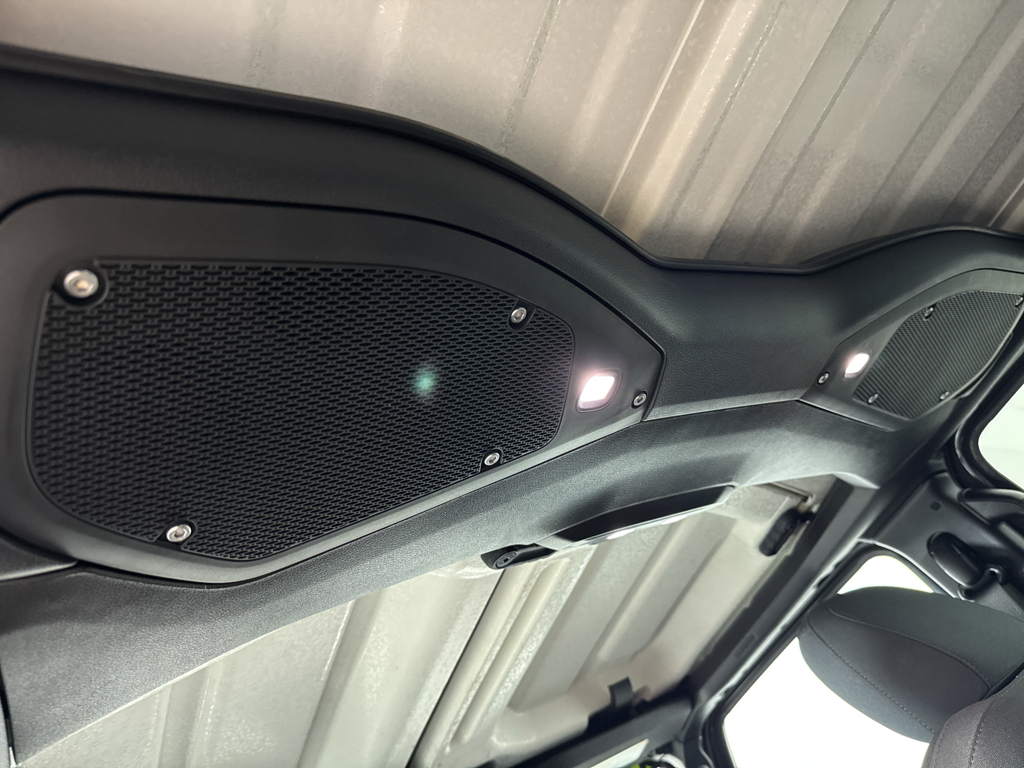 Used 2024 Granite Crystal Metallic Clearcoat Jeep Rubicon image 30