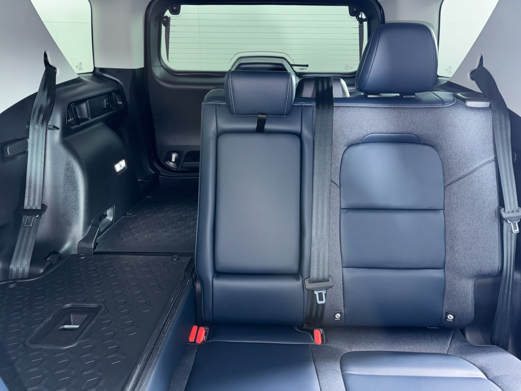 Used 2022 Carbonized Gray Metallic Ford Outer Banks image 6