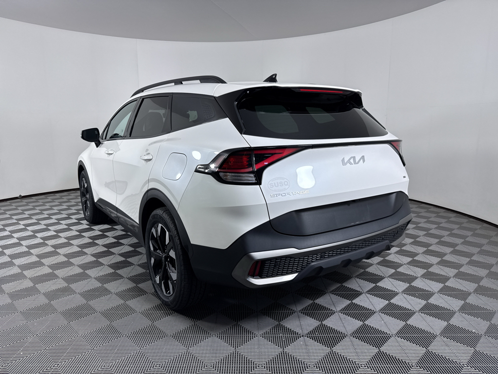 Used 2023 Snow White Pearl Kia X-Line image 19