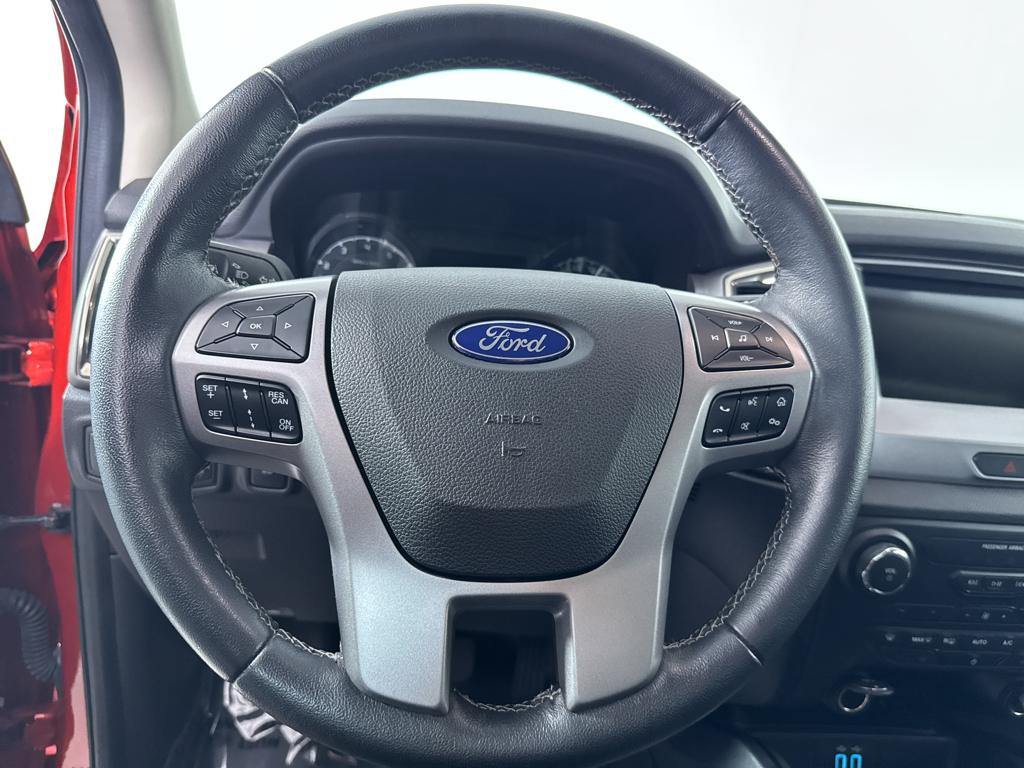 Used 2019 Hot Pepper Red Metallic Tinted Clearcoat Ford XLT image 18