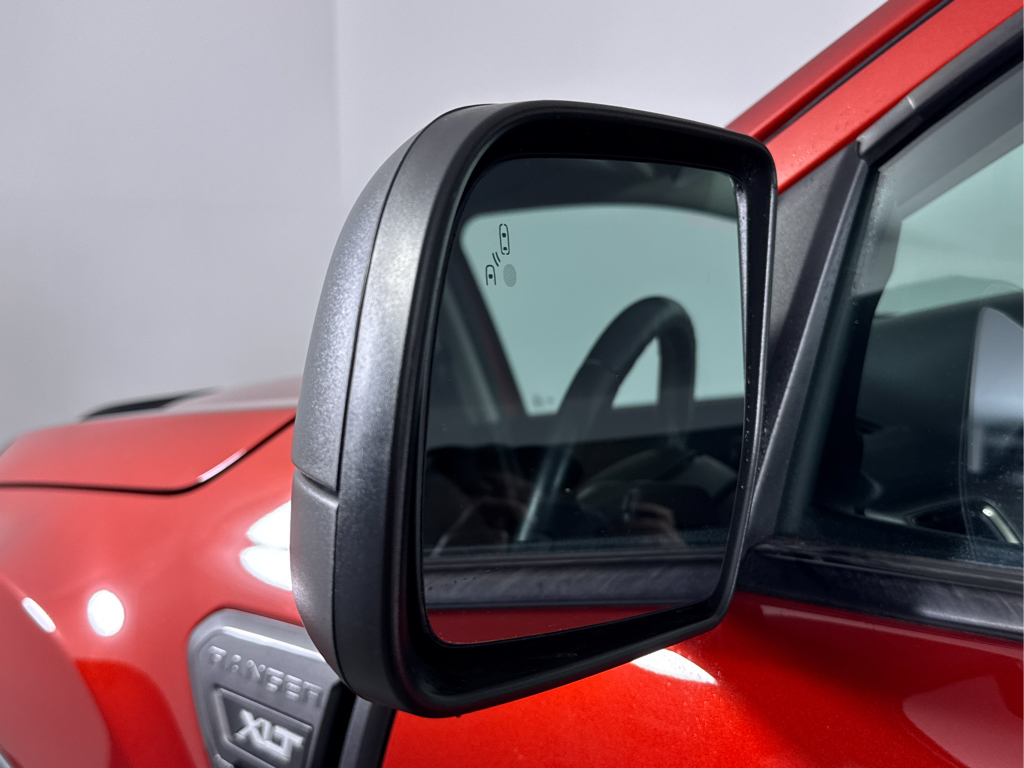 Used 2019 Hot Pepper Red Metallic Tinted Clearcoat Ford XLT image 23