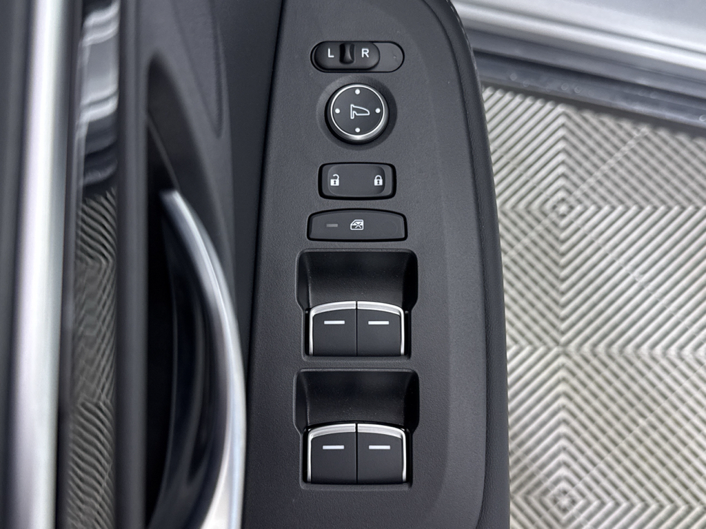 Used 2025 Urban Gray Pearl Acura Base image 22