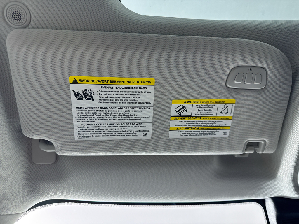 Used 2025 Oxford White Ford Active image 29