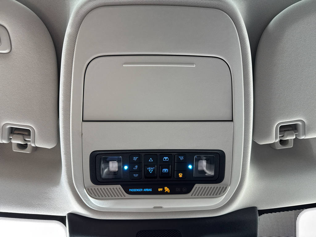 Used 2025 Oxford White Ford Active image 30
