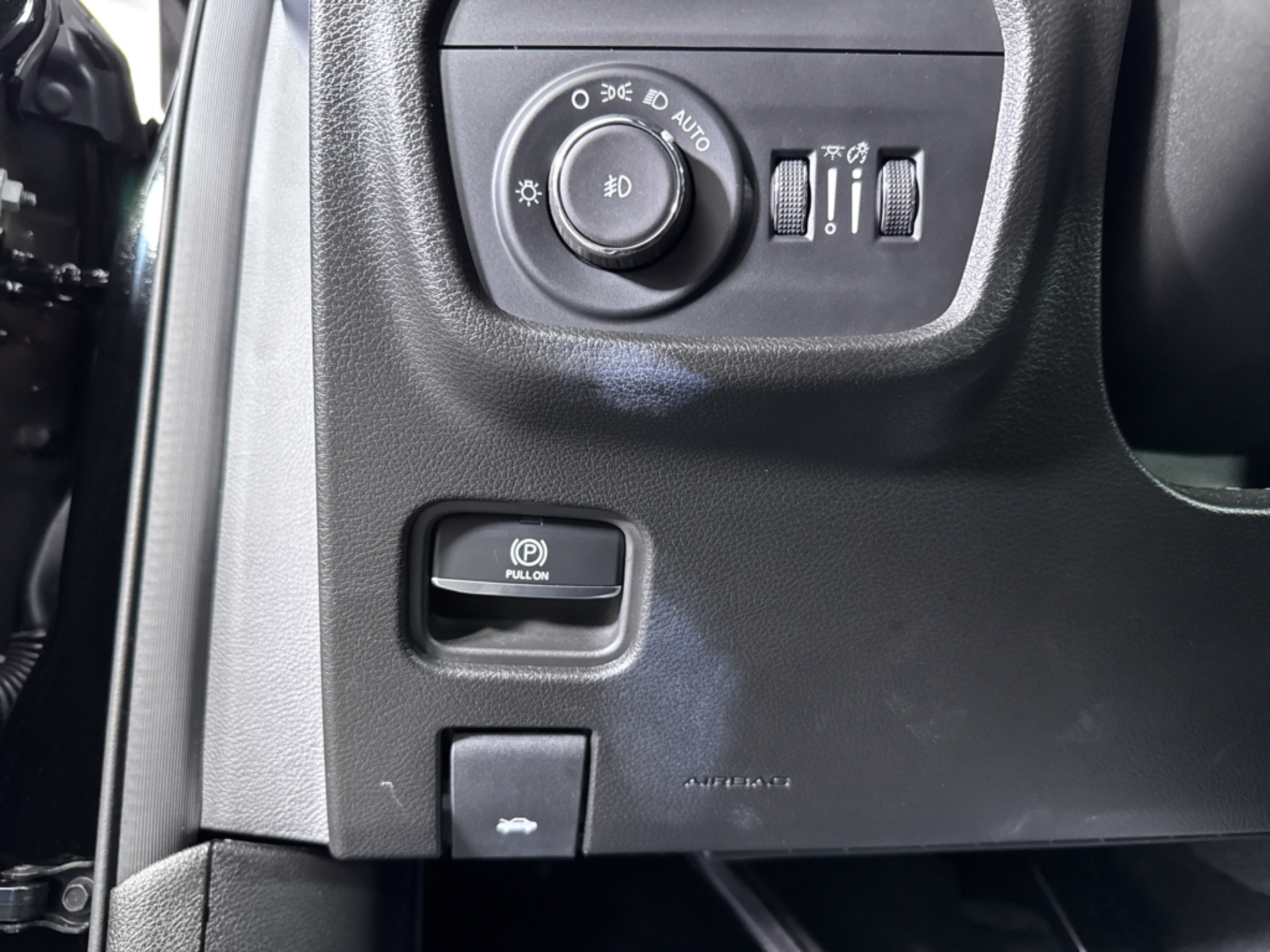 Used 2023 Diamond Black Crystal Pearlcoat Jeep Summit image 30