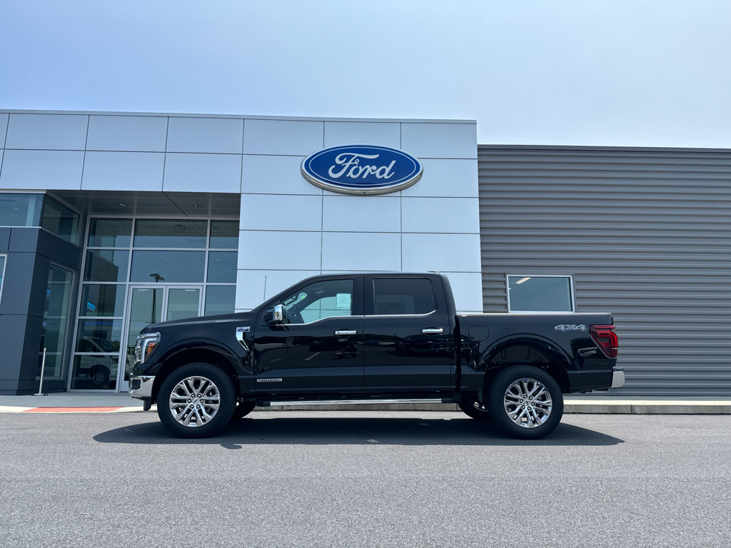 New 2025 Agate Black Metallic Ford Lariat image 10