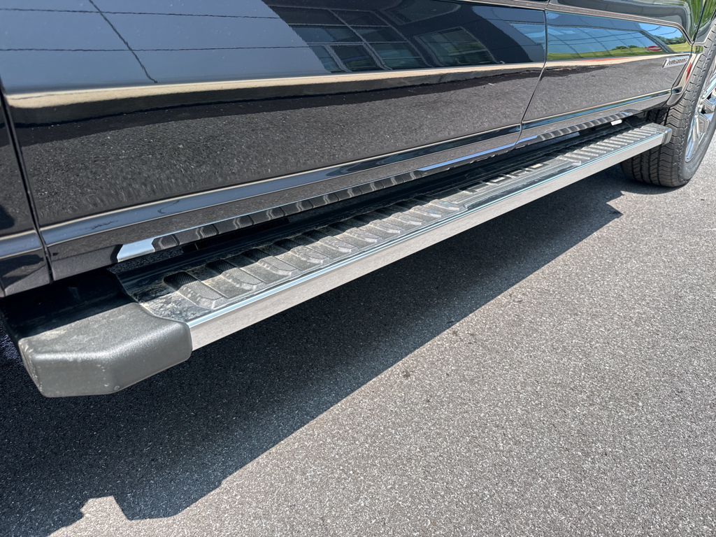 New 2025 Agate Black Metallic Ford Lariat image 25