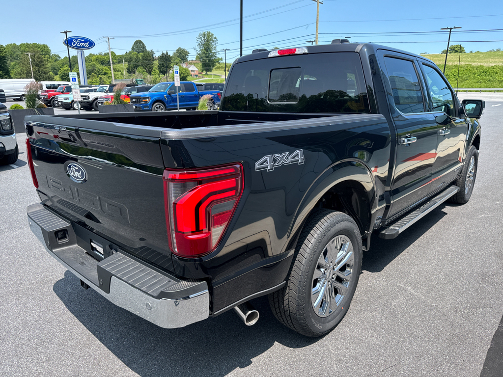 New 2025 Agate Black Metallic Ford Lariat image 17