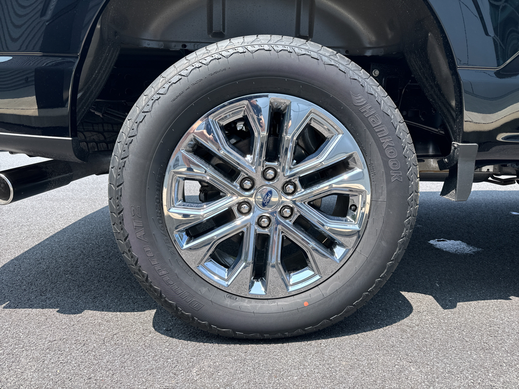 New 2025 Agate Black Metallic Ford Lariat image 19