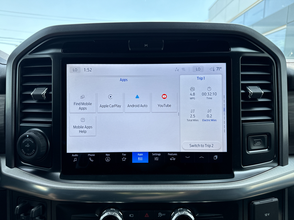 New 2025 Agate Black Metallic Ford Lariat image 14