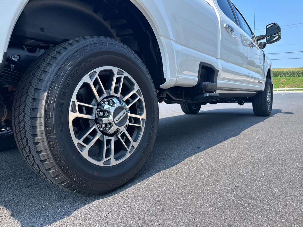 New 2025 Star White Metallic Tri-Coat Ford Platinum image 19