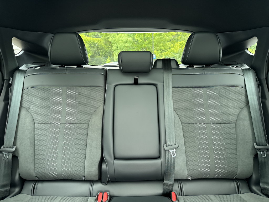 New 2025 Star White Metallic Tri-Coat Ford GT image 5