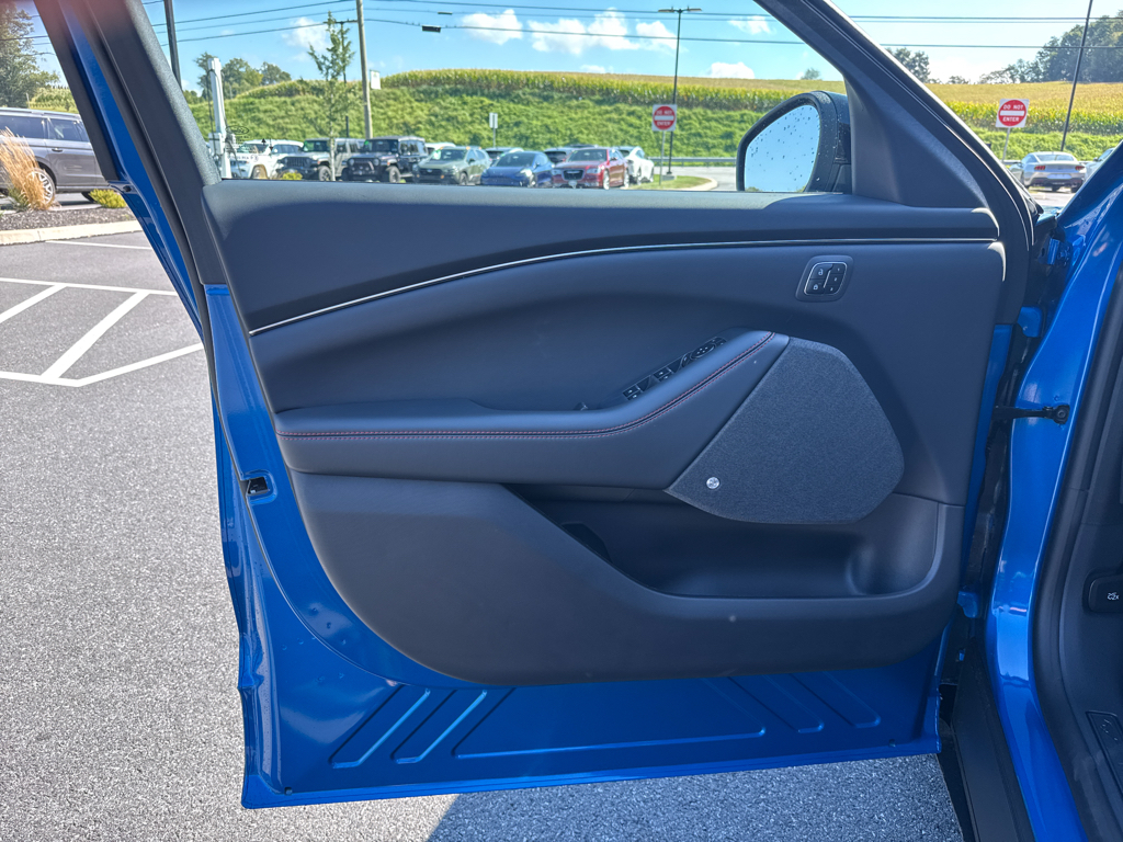 New 2025 Velocity Blue Metallic Ford Premium image 27
