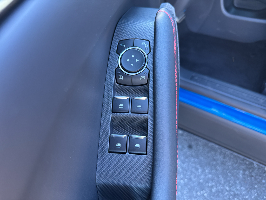 New 2025 Velocity Blue Metallic Ford Premium image 22