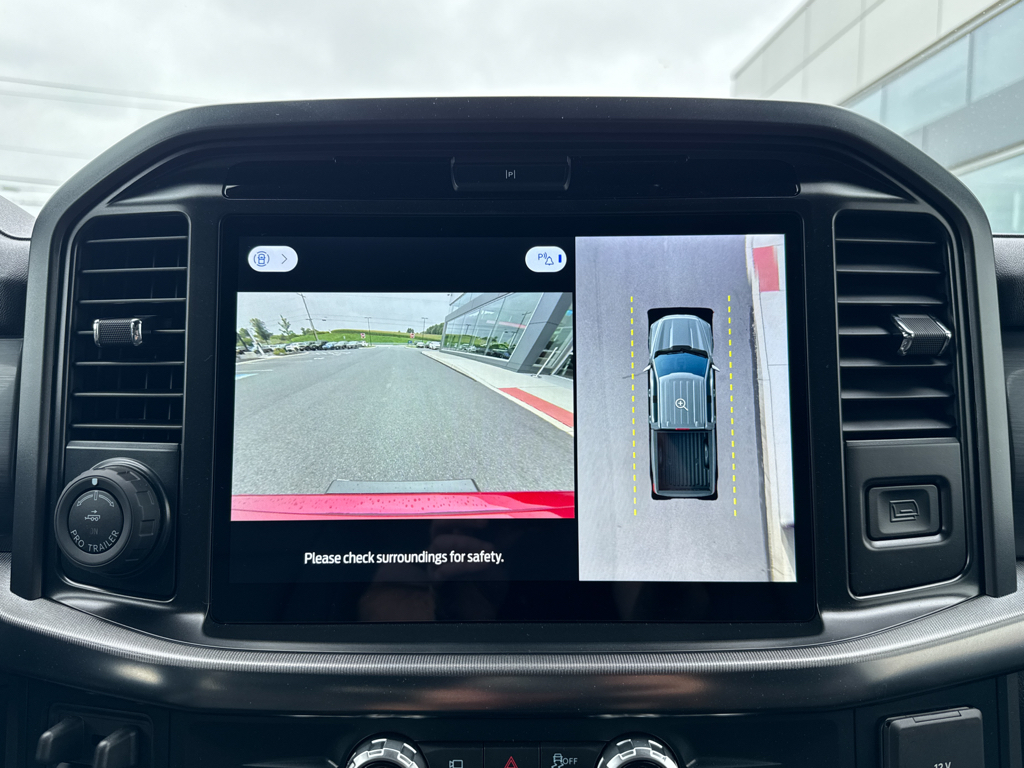 New 2025 Rapid Red Metallic Tinted Clearcoat Ford LARIAT image 13