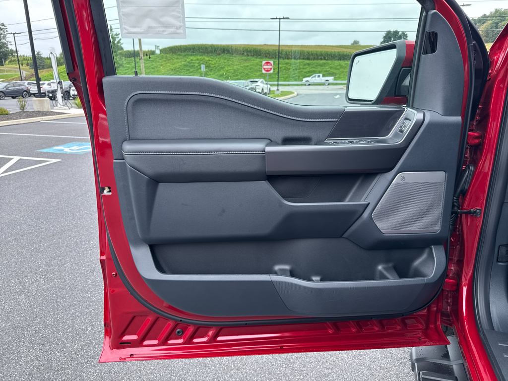 New 2025 Rapid Red Metallic Tinted Clearcoat Ford LARIAT image 27