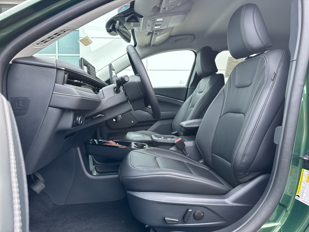 New 2025 Eruption Green Metallic Ford Premium image 4