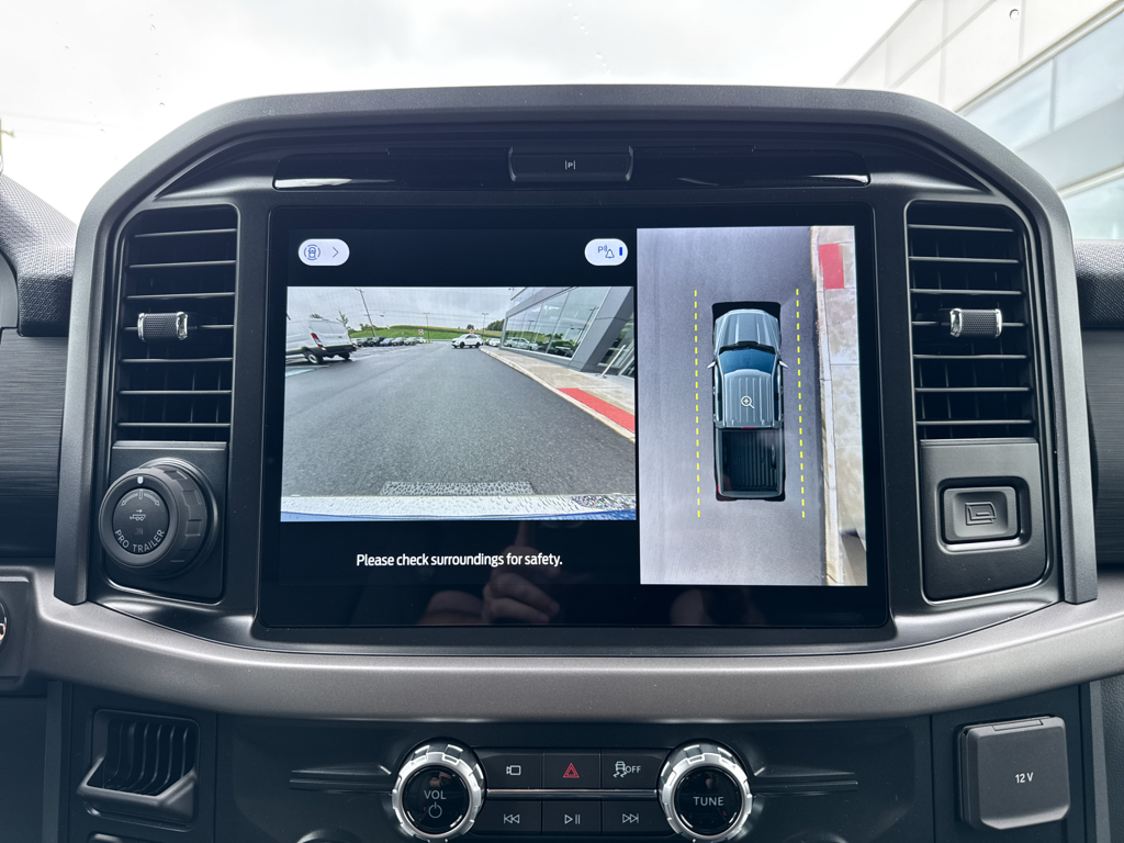 New 2025 Atlas Blue Metallic Ford XLT image 9