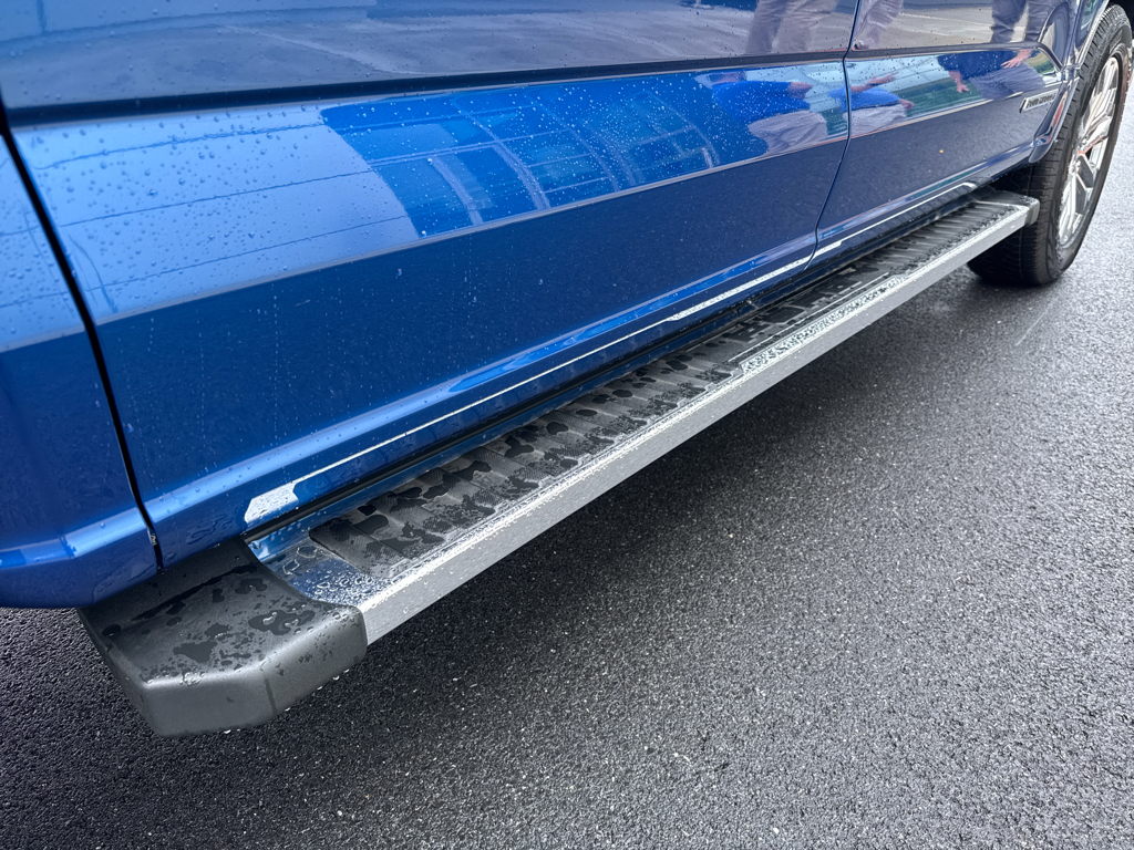 New 2025 Atlas Blue Metallic Ford XLT image 15