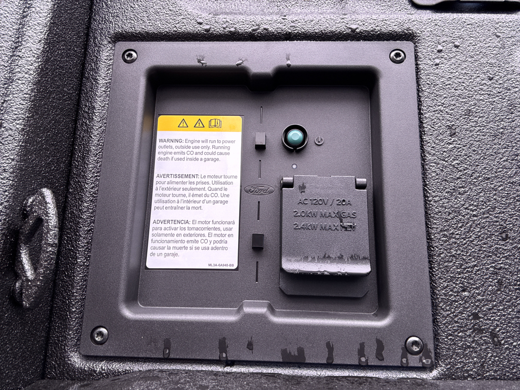 New 2025 Atlas Blue Metallic Ford XLT image 20