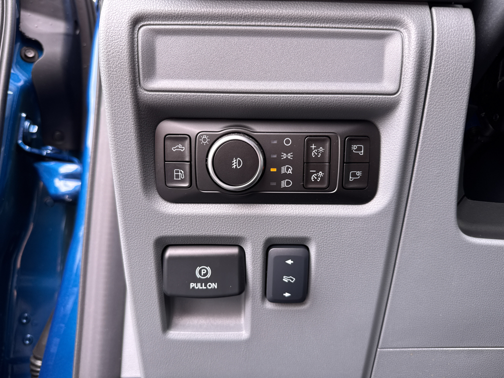 New 2025 Atlas Blue Metallic Ford XLT image 28