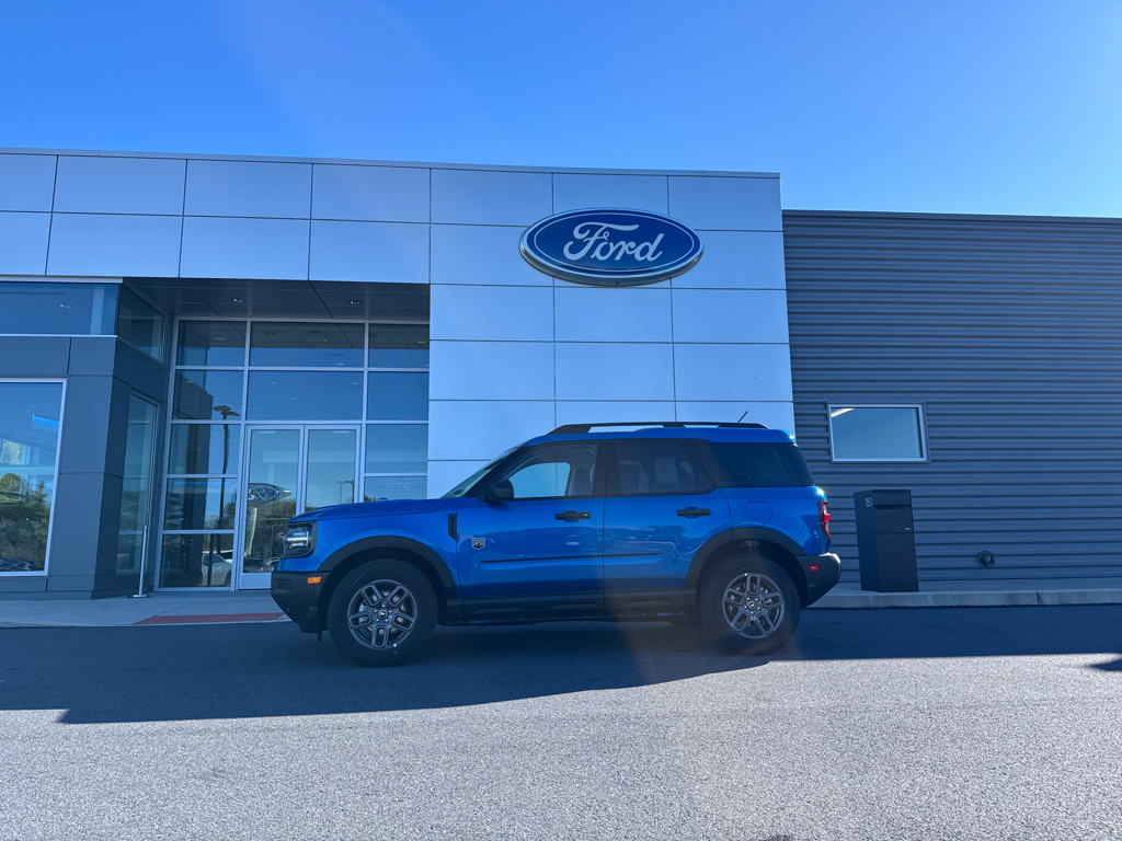 New 2025 Velocity Blue Metallic Ford Big Bend image 10