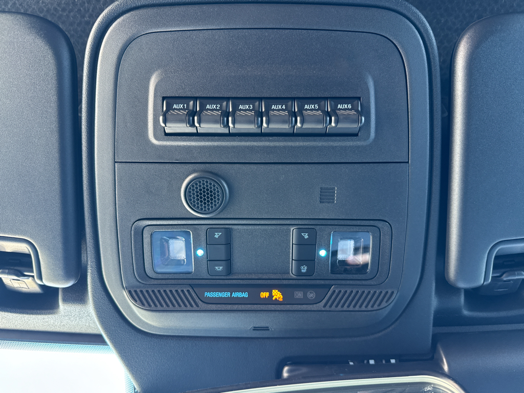 New 2025 Shadow Black Ford Badlands image 25