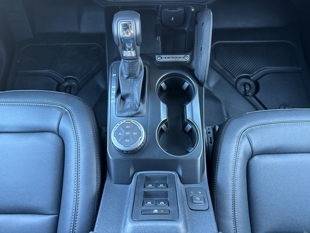 New 2025 Shadow Black Ford Badlands image 19