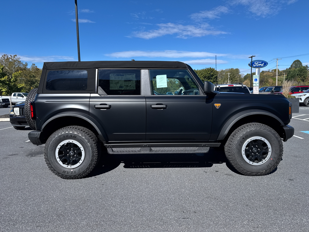 New 2025 Shadow Black Ford Badlands image 11